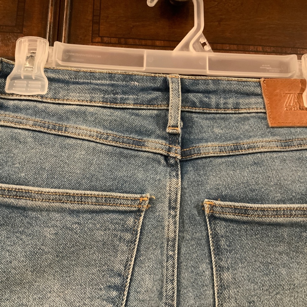Jeans - Picture 3 of 4